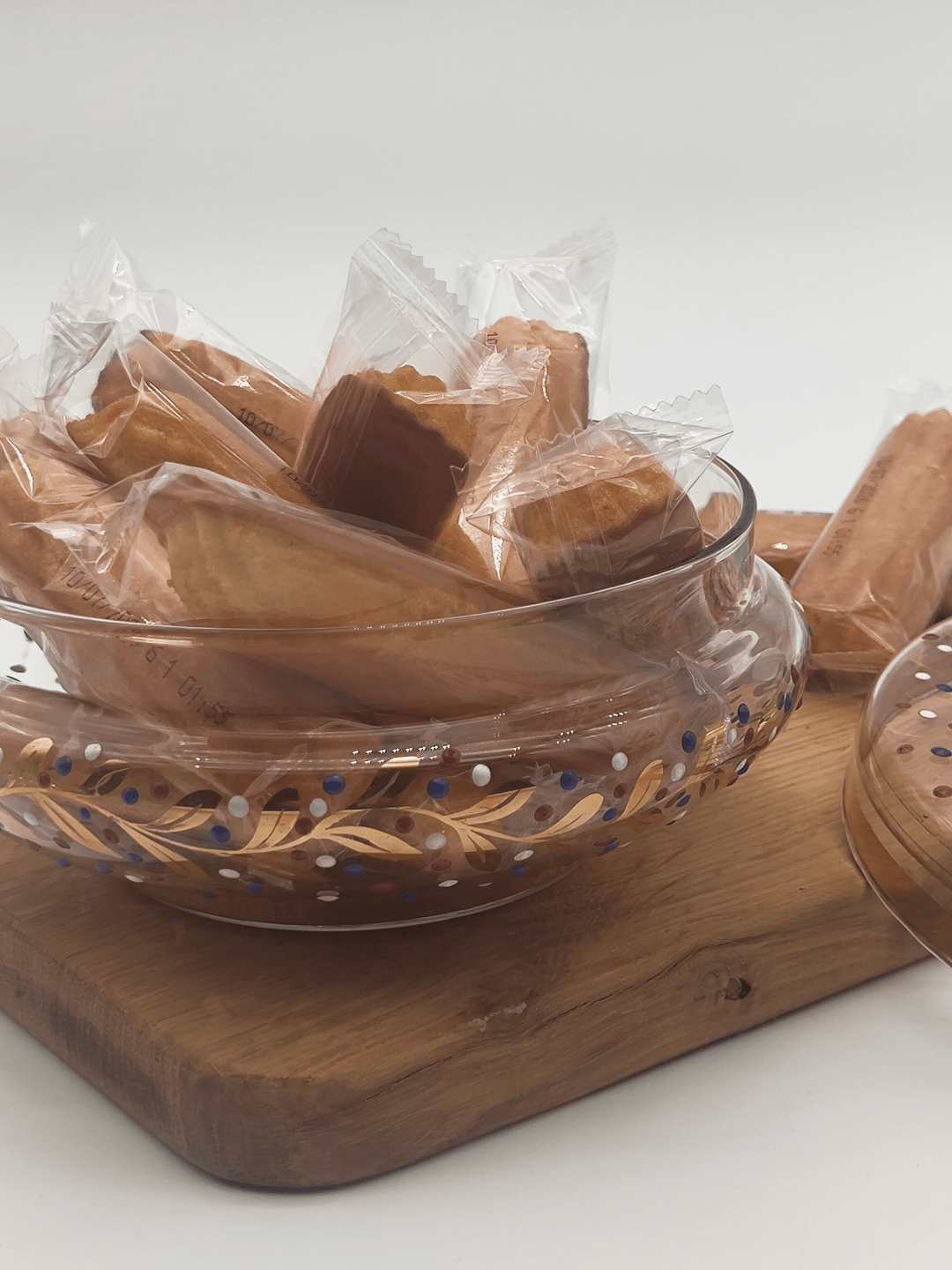 Biscuits dans la boîte - Boîte à biscuits peinte à la main