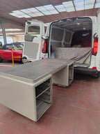 Dans un camion, vue de côté - Bureau de direction Prominent