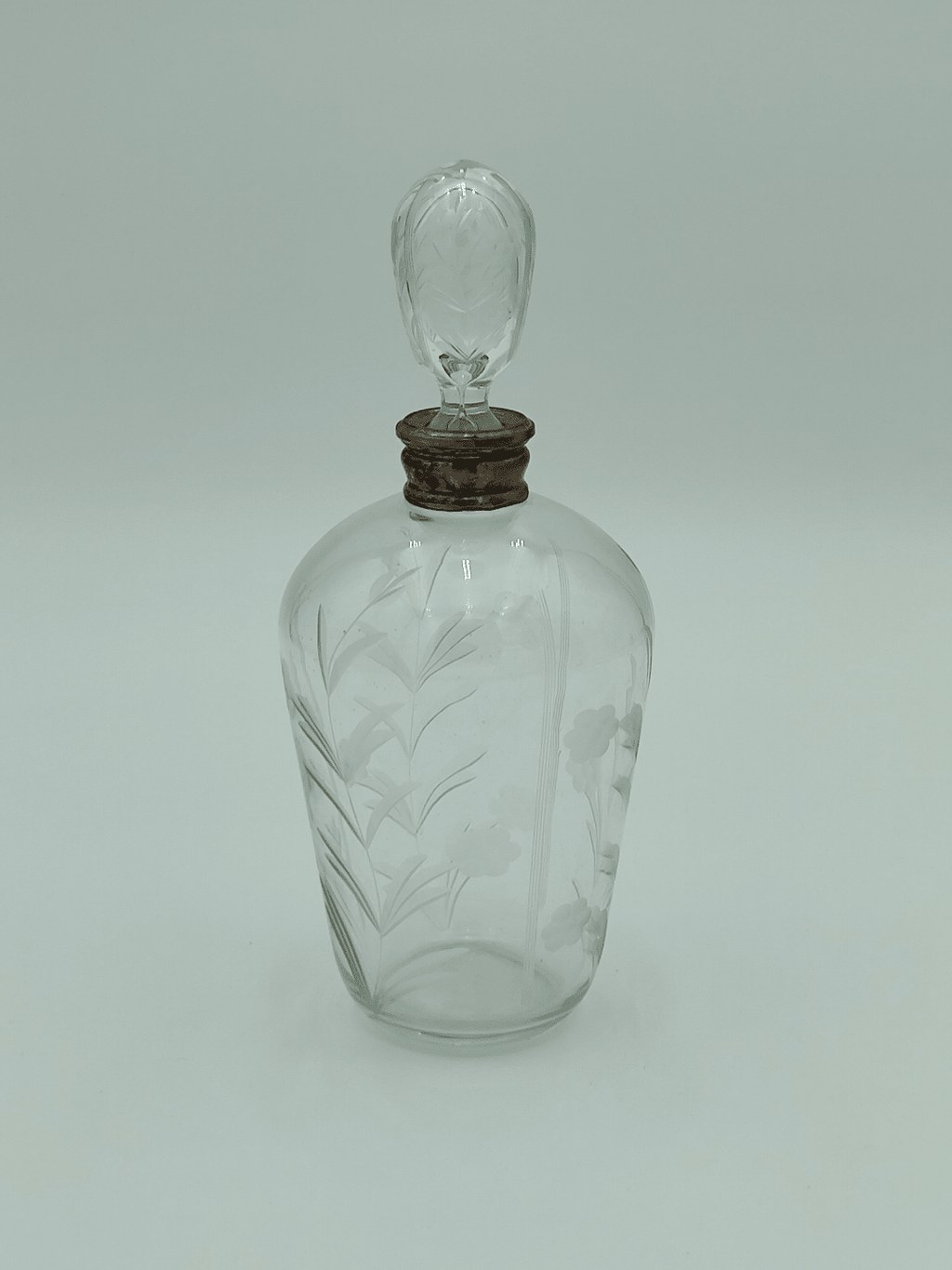 Decanter, engraved crystal, .800 silver ring (1930s)