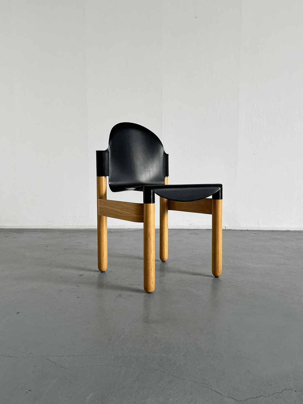 Lot de 5 chaises Flex, Gerd Lange, plastique noir & hêtre (1980s)