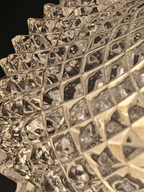 Détail de la texture du verre, allumée - Paire d'appliques ananas