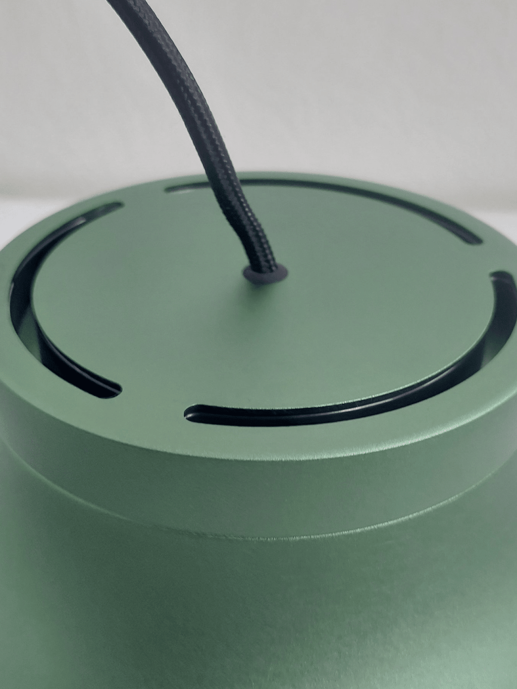 Detail of the top and cable entry - Pair of PC Pendant S lamps