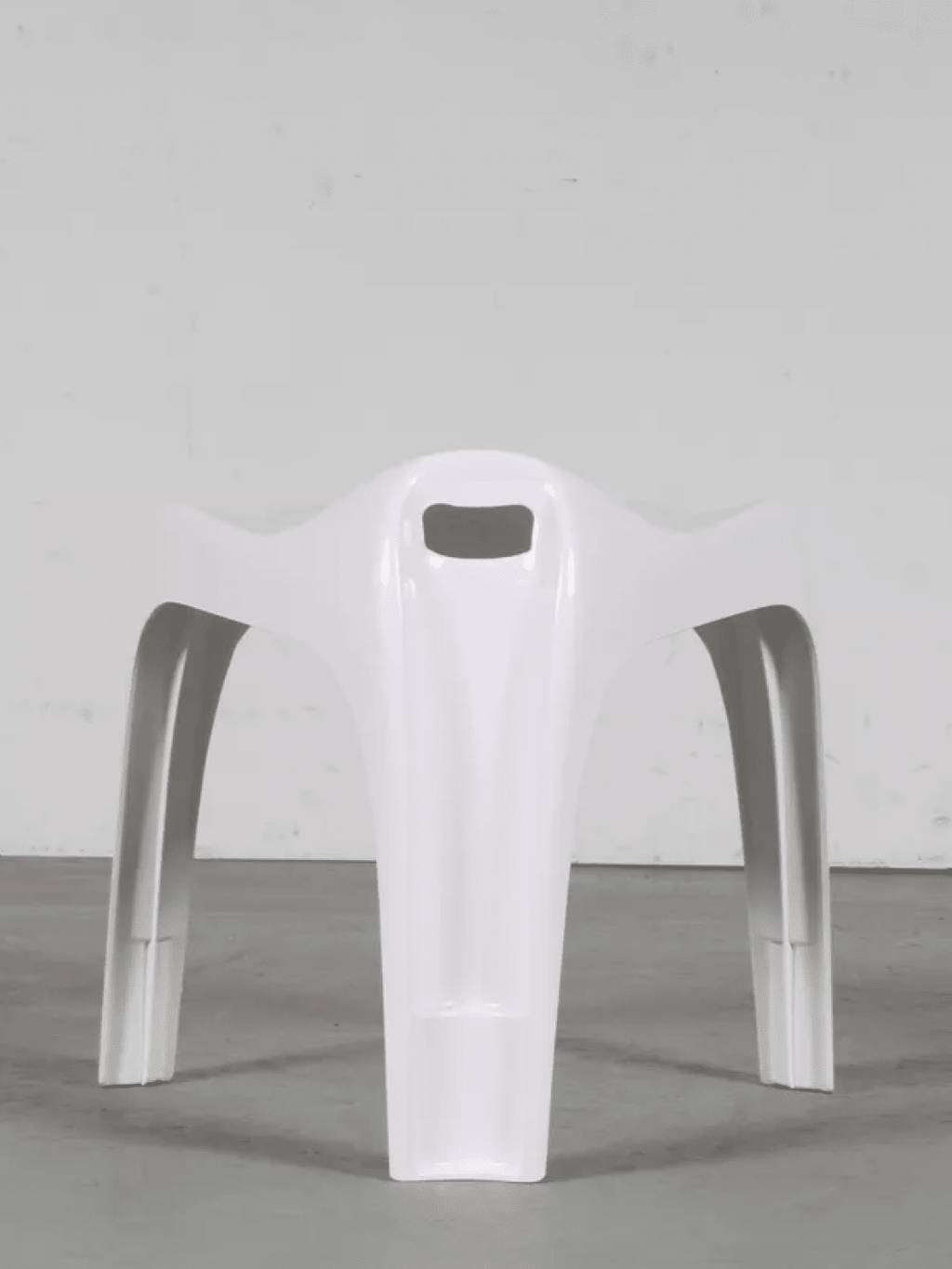 Rear view, handle - Pair of Casalino stools