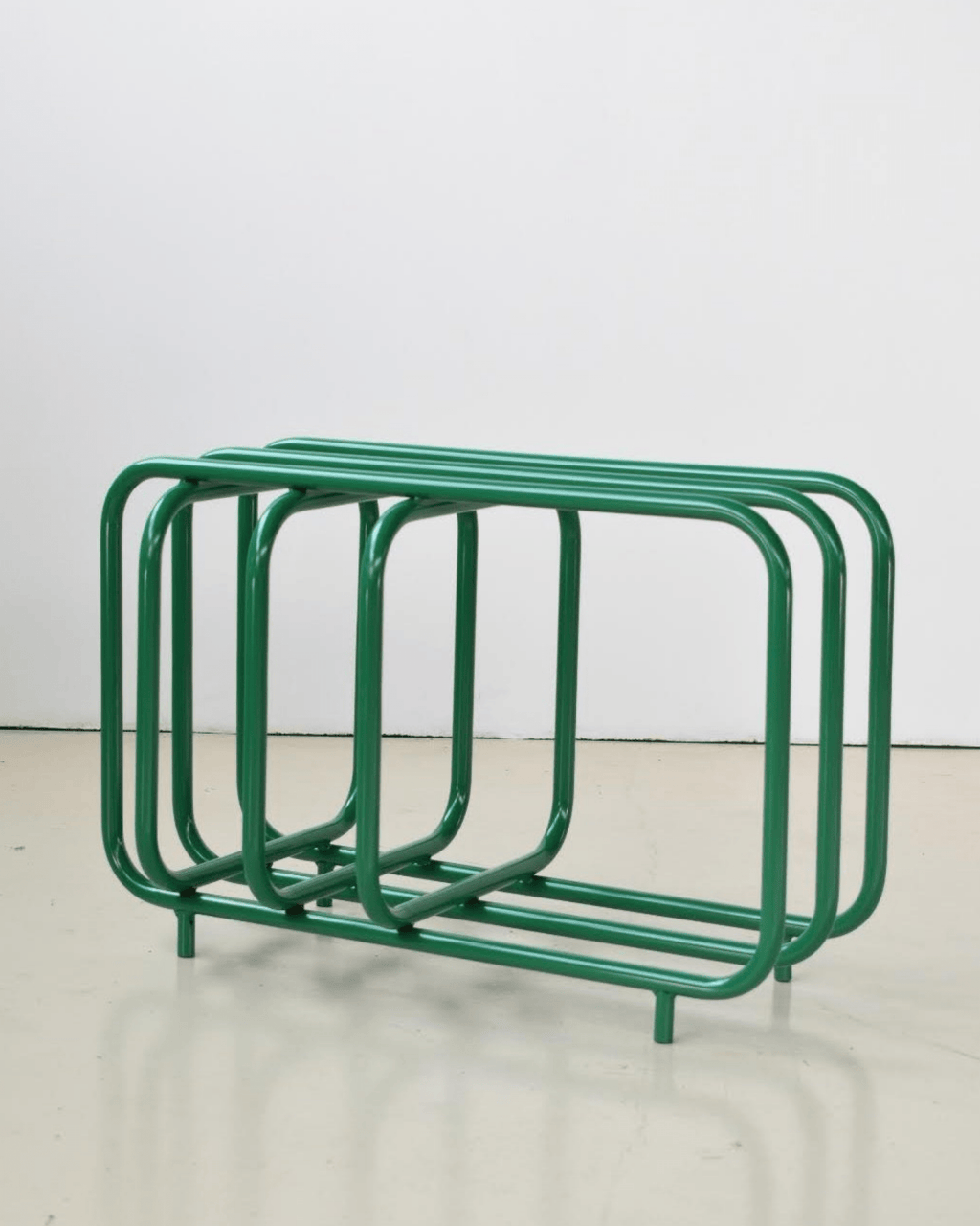 Side view, empty - Magazine rack Gerla