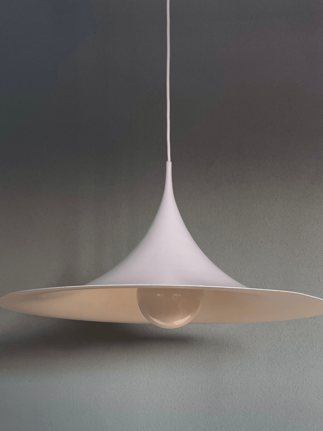 Suspension Semi, Bonderup & Thorup, aluminium blanc (1980s)