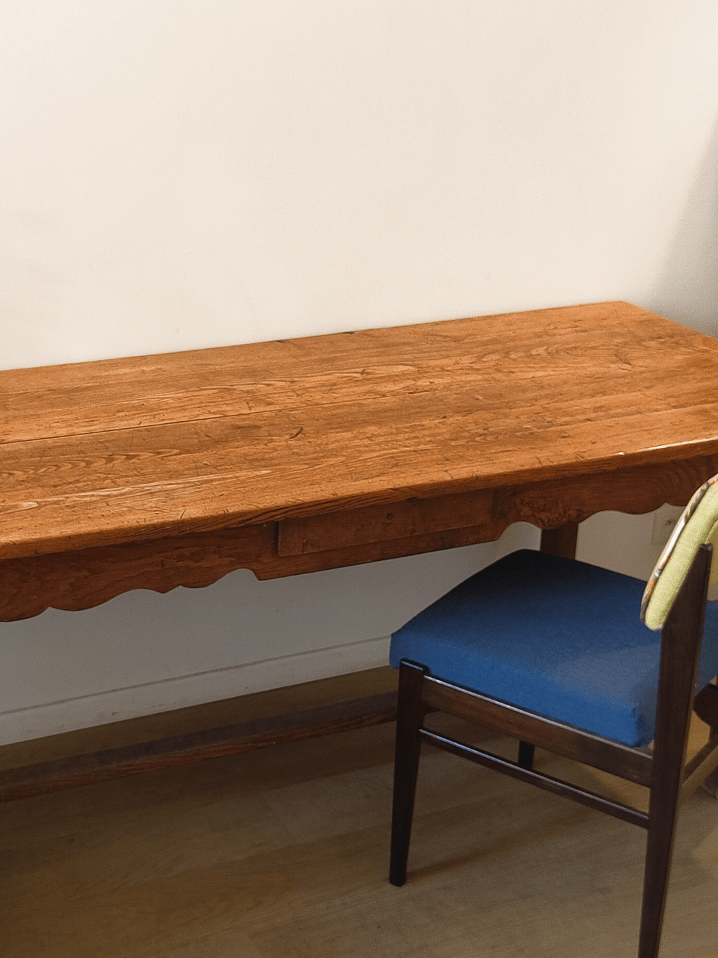 Dining table, solid oak (1950s-1970s)